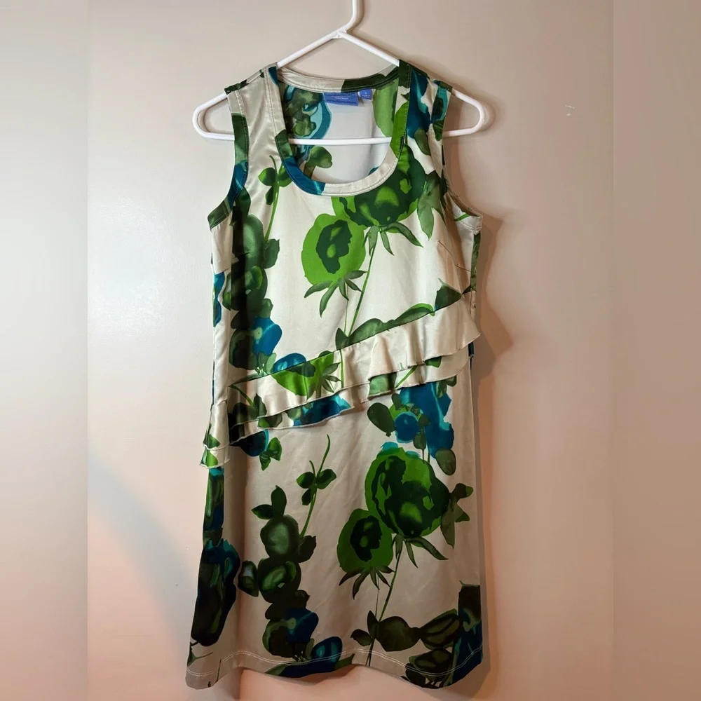 Simply Vera by Vera Wang Cream Floral Satin Mini Dress EUC - Picture 1 of 5